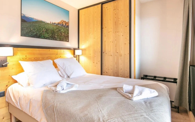 Cozy Stay With Sleeping Alcove