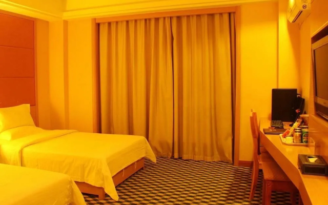 Hong Bao Fashion Hotel(Changan Vanke Wanda)(鸿宝时尚酒店(长安万科万达店))