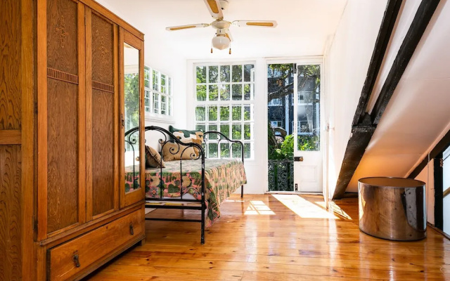 Faure Street 20(No Front Desk Contact The Property 5 Days In Advance)