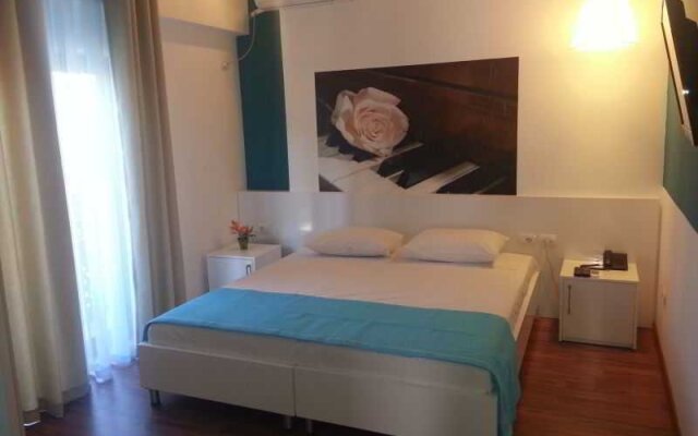 Отель Patricia Hotel Tirana Албания, Тирана - отзывы, цены и фото номеров - забронировать отель Patricia Hotel Tirana онлайн комната для гостей
