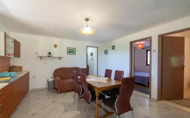 Beautiful Home in Smokvica With 4 Bedrooms and Internet