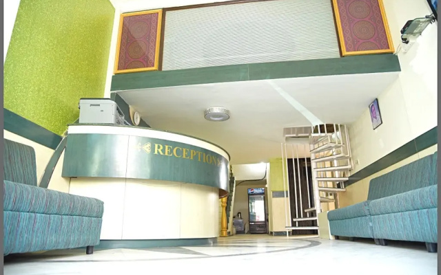 OYO 12049 Hotel Ravi Kiran Executive