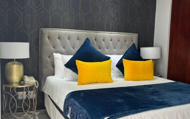 Luxury Apartment - Michelangelo Towers