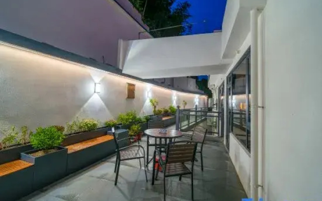 Jiuhua Mountain Tanxiangyuan Homestay (Roushen Baodian)