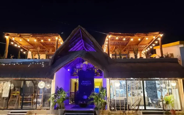 Esduma Bohonito Hotel By Maria Carlota