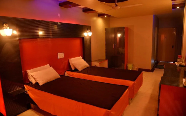 Hotel Ravi Teja