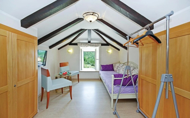 Amazing Home in Trsteno With Sauna, Wifi and 6 Bedrooms