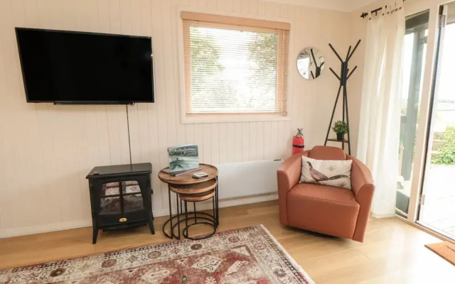 3 Valley View Lodges
