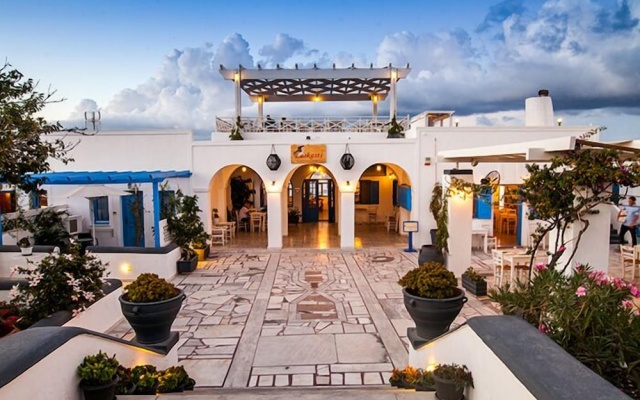 White Pearl Laokasti Suites