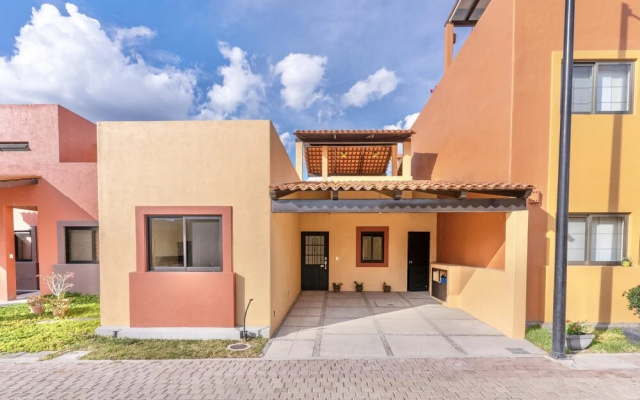 Beautiful 2 Bedroom Single House Hamacas