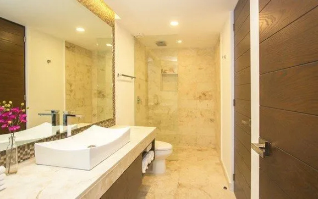 Hotel Anah Downtown By Teamoplaya