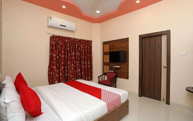 Oyo 23632 Mayfair Residency