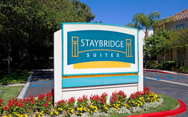 Staybridge Suites Chatsworth 2