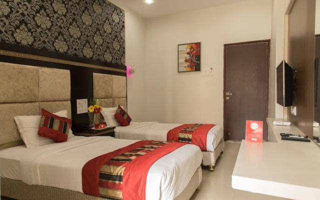 OYO Premium Nagpur C A Road