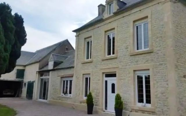 hotelImage