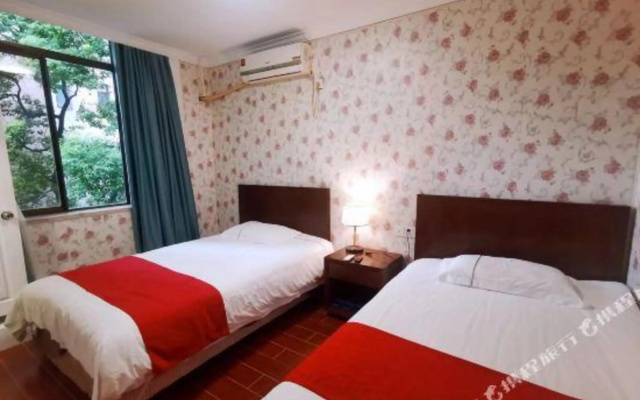 Home Inn Paibai·Yun Hotel (Shanghai Hongkou Football Stadium)