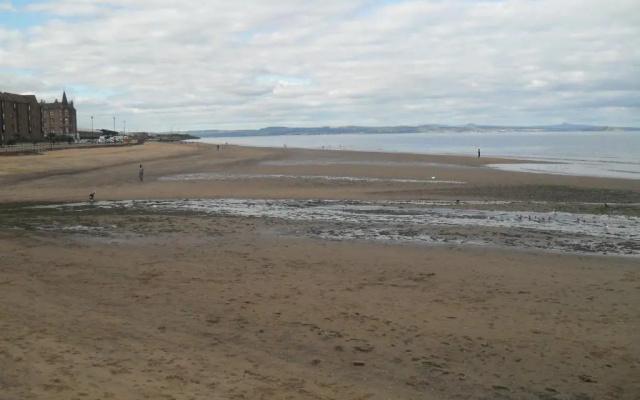 Edinburgh Beach View Apartment