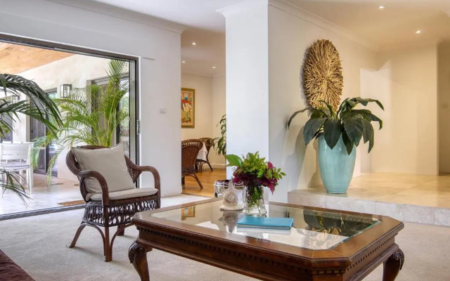 Cronulla Beach House Bed And Breakfast