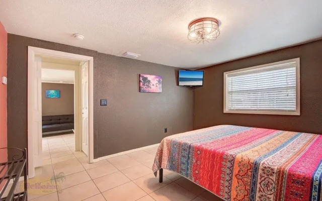 Casa Del Mar 6 Bedroom Home by Redawning
