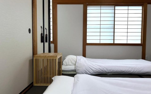 Hook House Stay