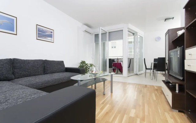 Apartment West