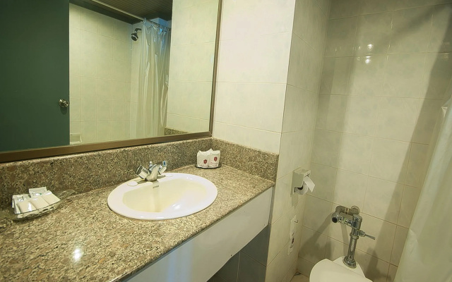 Grand Plaza Hotel
