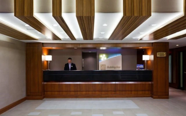 Holiday Inn Toronto Airport East by IHG