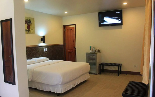 Mayfair Resort