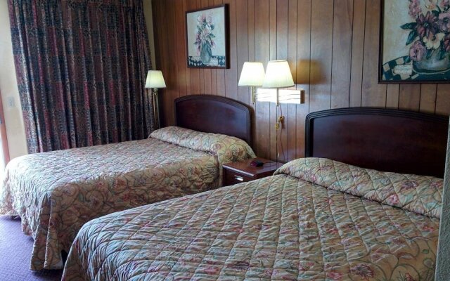 Отель Budget Host Stone's Motel комната для гостей