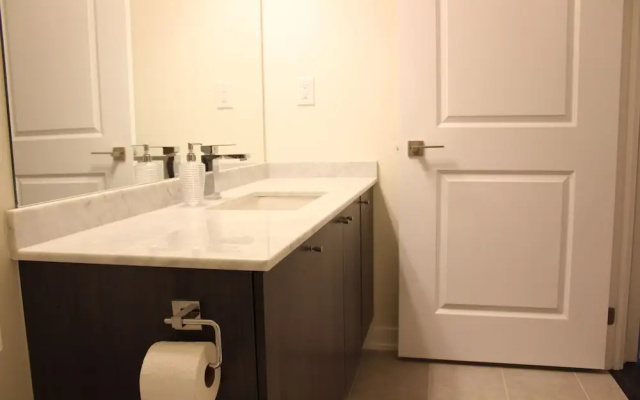Executive Skyline Suites