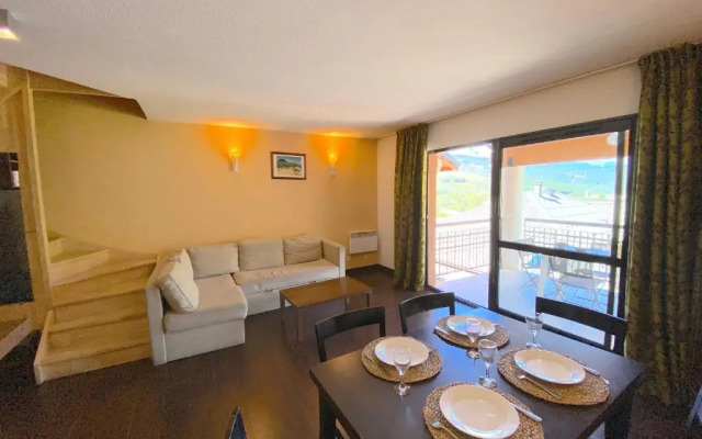 Duplex dans résidence avec Piscine et Sauna