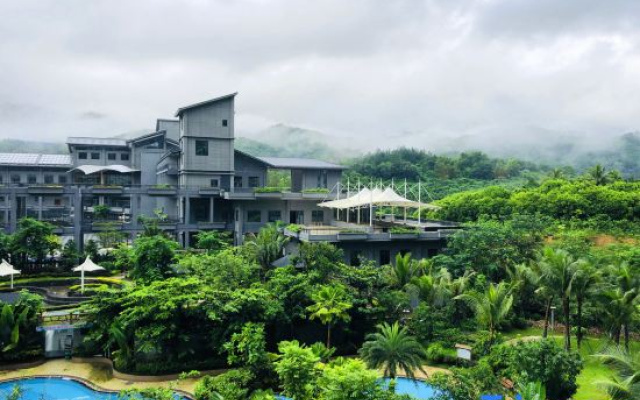 Rendi Mountain Rainforest Hotel