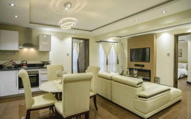 Enjoy the Fabulous Amenities Offerd at The Lanmark Suites