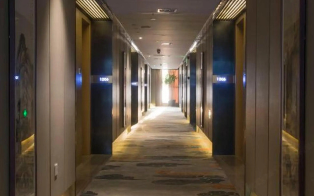 Ganlinhui Malson New Century Hotel