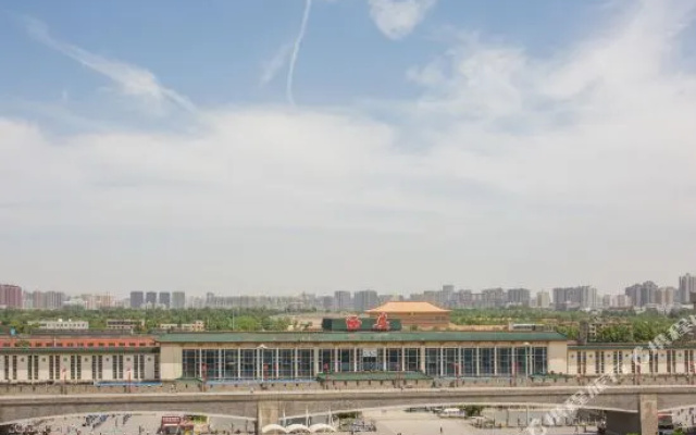 Good Home Express Hotel (Xi'an Railway Station 5th Road Subway Airport Bus Store)