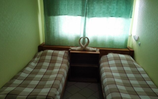 Гостиница Hostel Alkatraz в Пскове - забронировать гостиницу Hostel Alkatraz, цены и фото номеров Псков комната для гостей