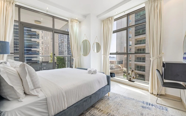 Amazing 1br Dubai Marina, Sea View, Metro Nearby