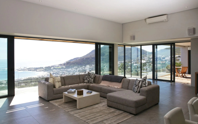 Halo Villa