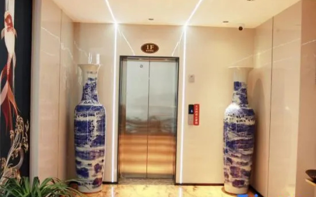 Oya Hotel (Renmin Hospital)