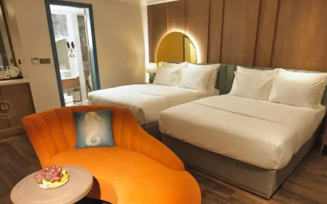 The Moon Boutique Hotel Cat Ba