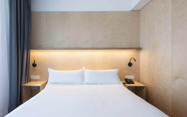 Maroa Hotel