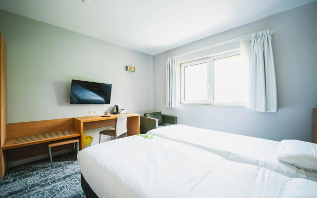 Utopia Hotel