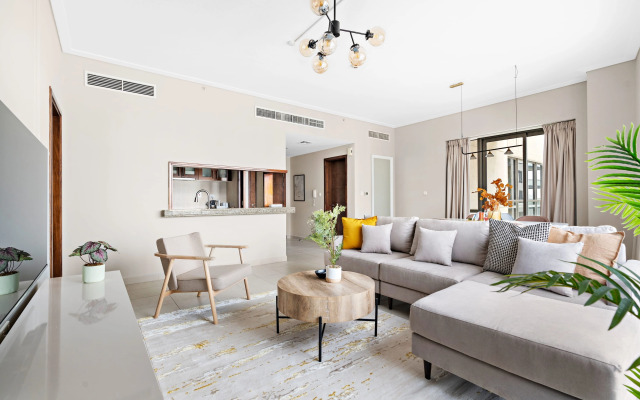 Silkhaus High Floor With Big Balcony Downtown