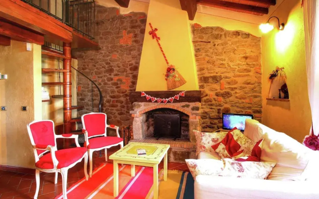 Lovely Farmhouse in Pian di Sco With Barbecue
