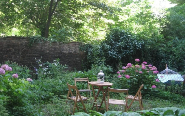 Your sunny, central and quiet home