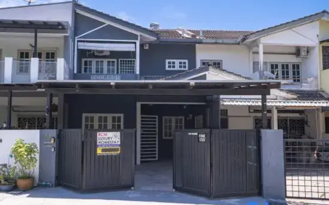 IPOH MOON D SIMEE 14 PAX by Urban Retreat
