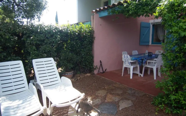 St Cyprien D25