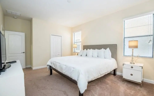 Amazing Champions Gate 8 Bedroom 5 Bath