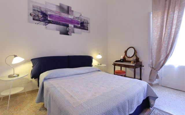 Отель 1900 Artevita B&B сейф в номере
