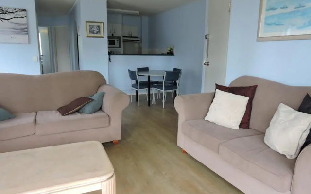 Cannes Court Apartments